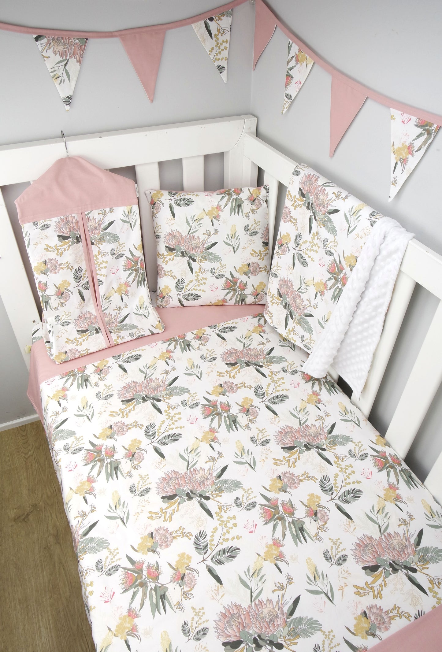 Australian Wildflower Cot Quilt