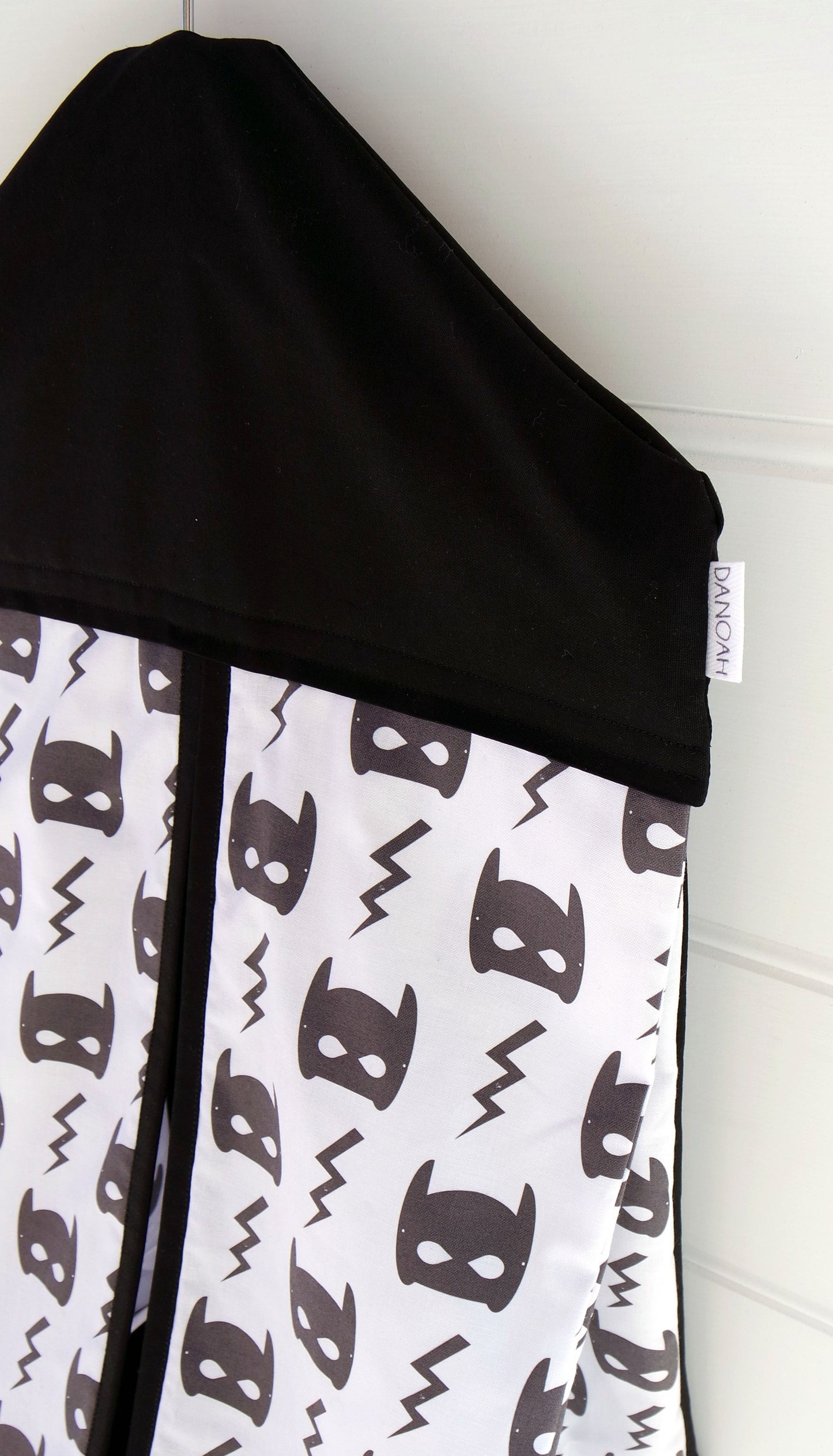 Nappy Stacker - Batmask