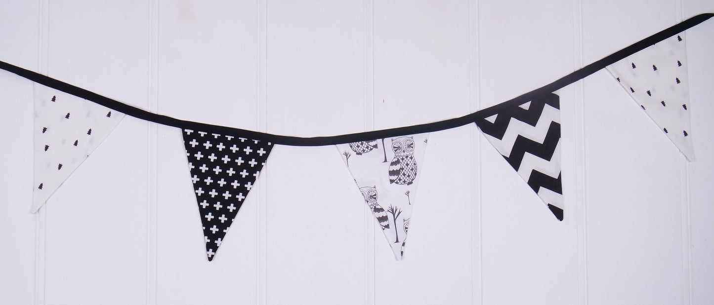 Black & White Owl Bunting Flags