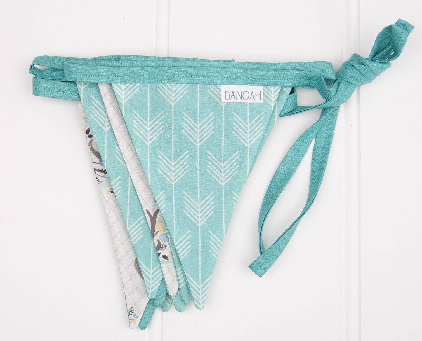 Aqua Deer & Arrows Bunting Flags