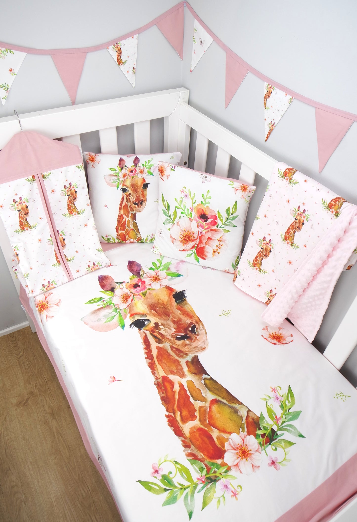 Floral bouquet Cushion Cover
