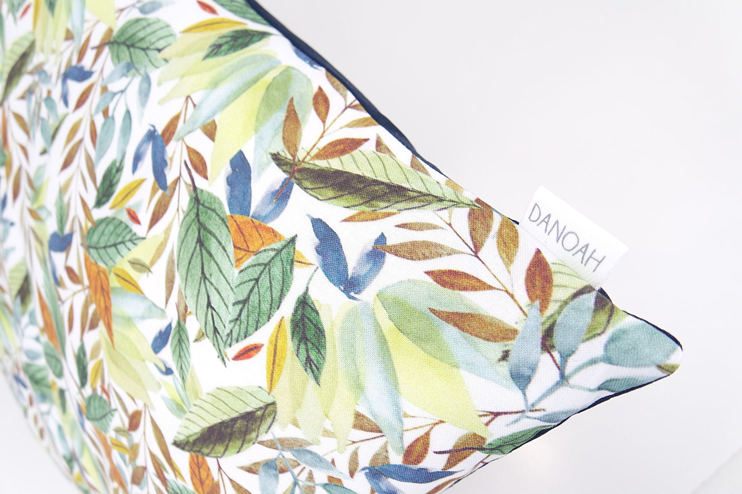 Giraffe Leaf Cushion Cover
