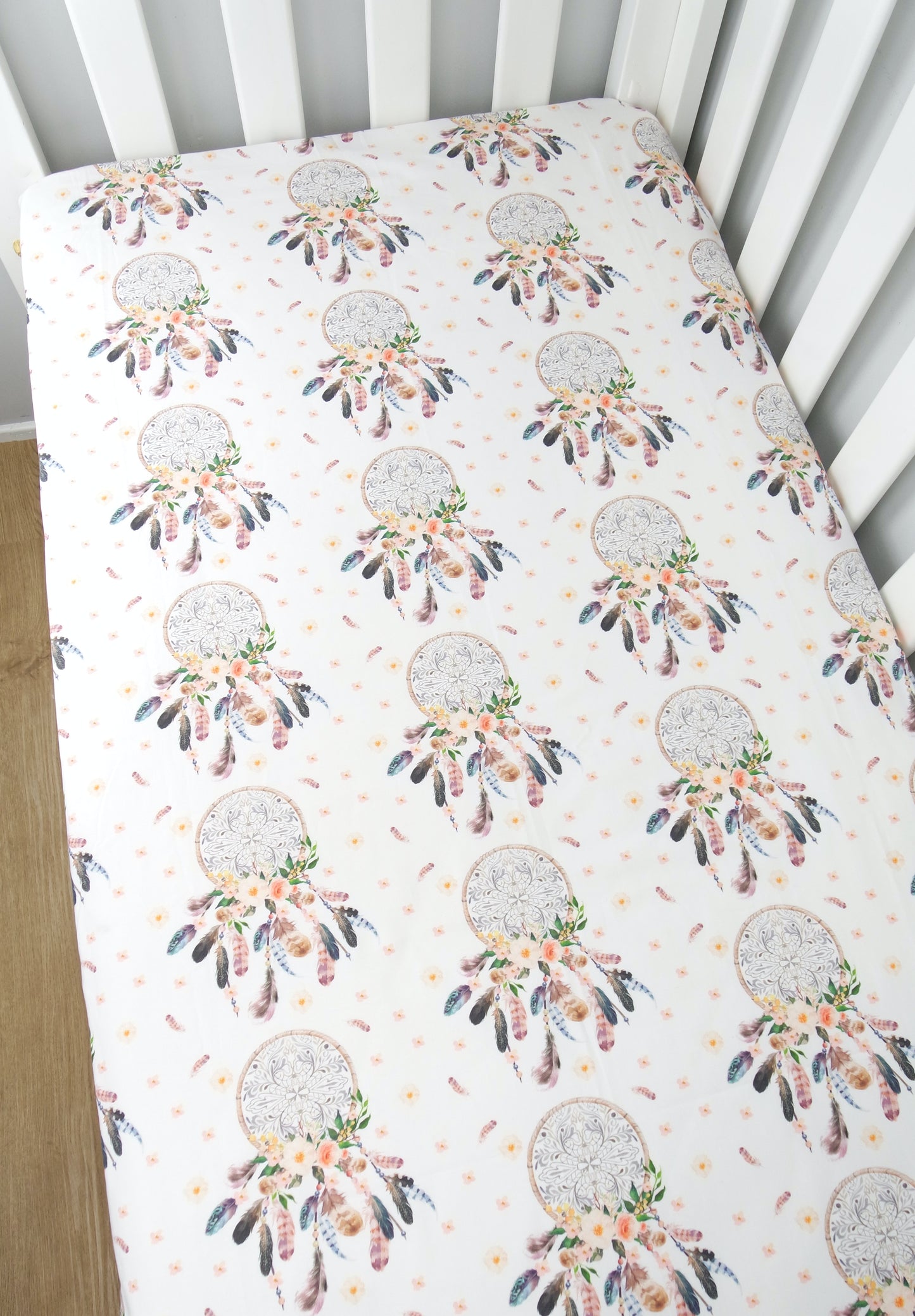 100% Cotton Cot/Bassinet Fitted Sheet or Change Table Cover - Neutral Dreamcatcher