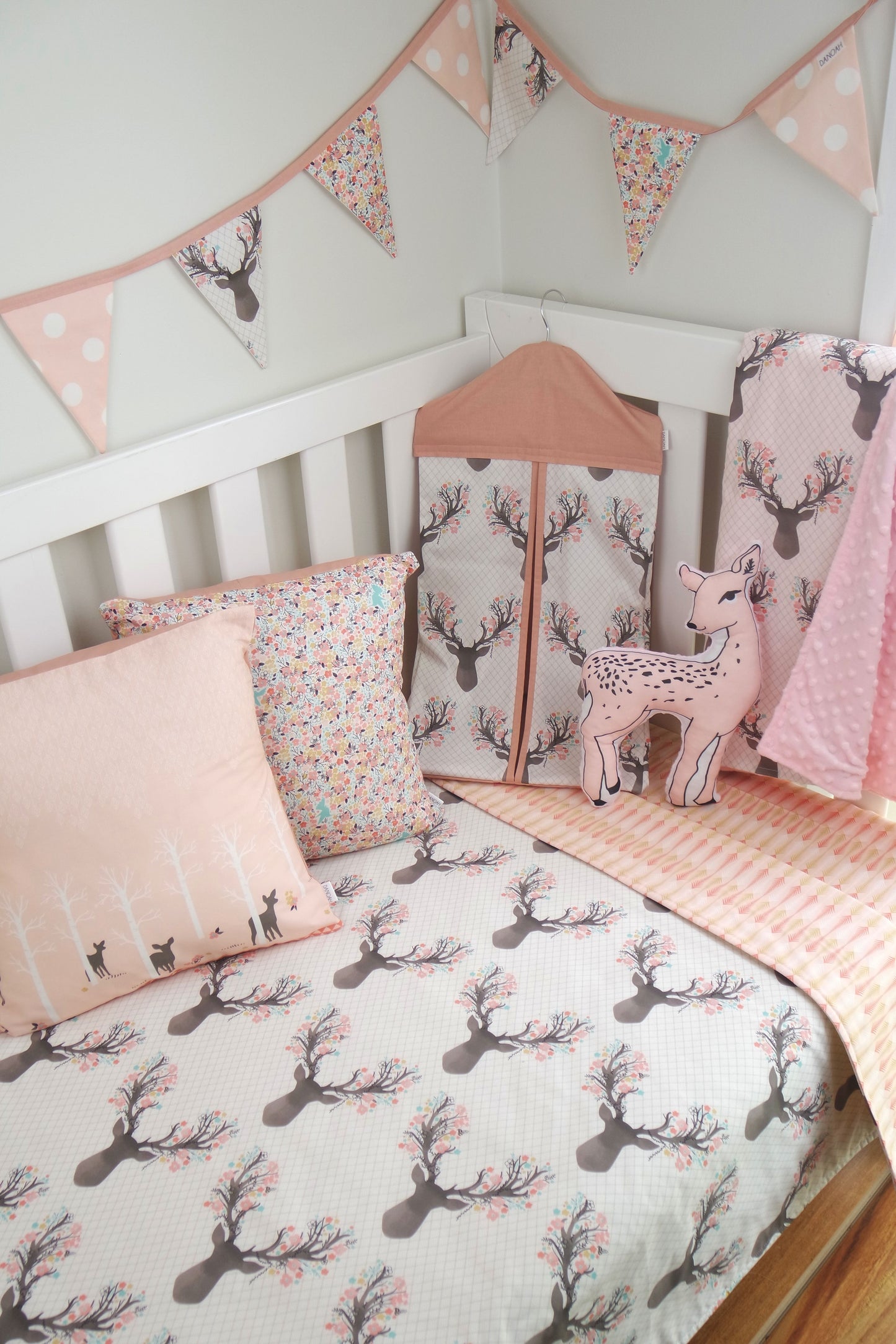 Deer Head & Pink Gold Arrow Reversible Cot Quilt