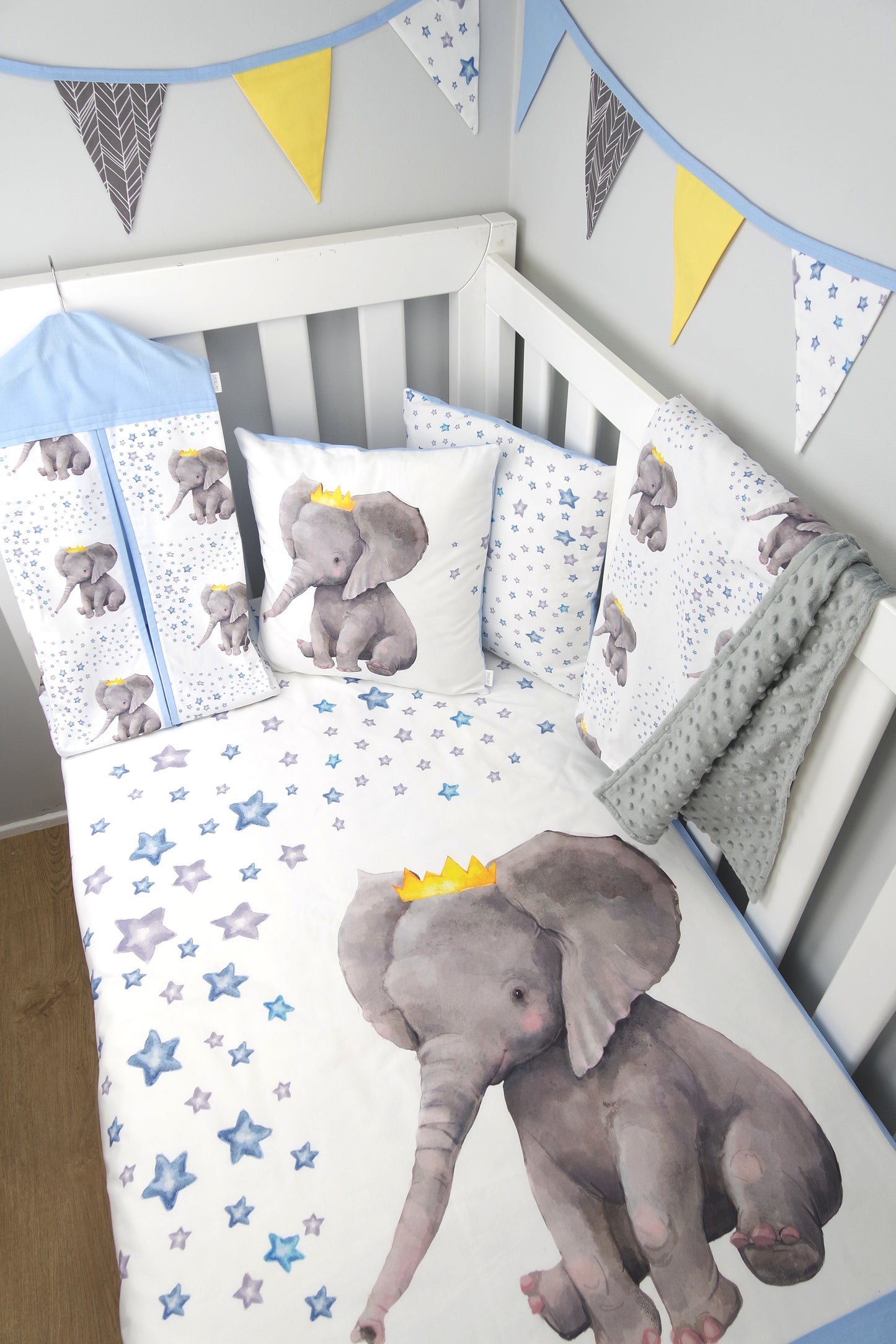100% Cotton Cot/Bassinet Fitted Sheet or Change Table Cover - Blue Crown Elephant